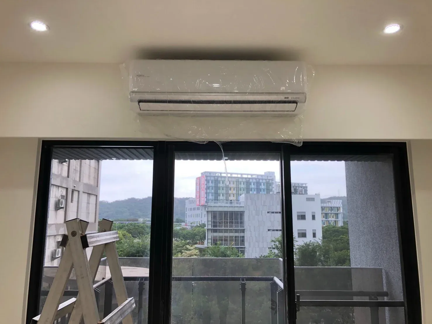 新竹冷氣安裝完工實拍，新裝分離式冷氣室內機